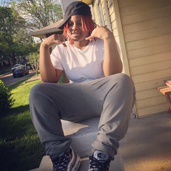 Meet your Posher, Kyeasha - Picture 1 of 1